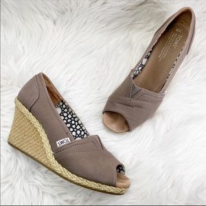 Tom’s Taupe Peep Toe Espadrille Wedges